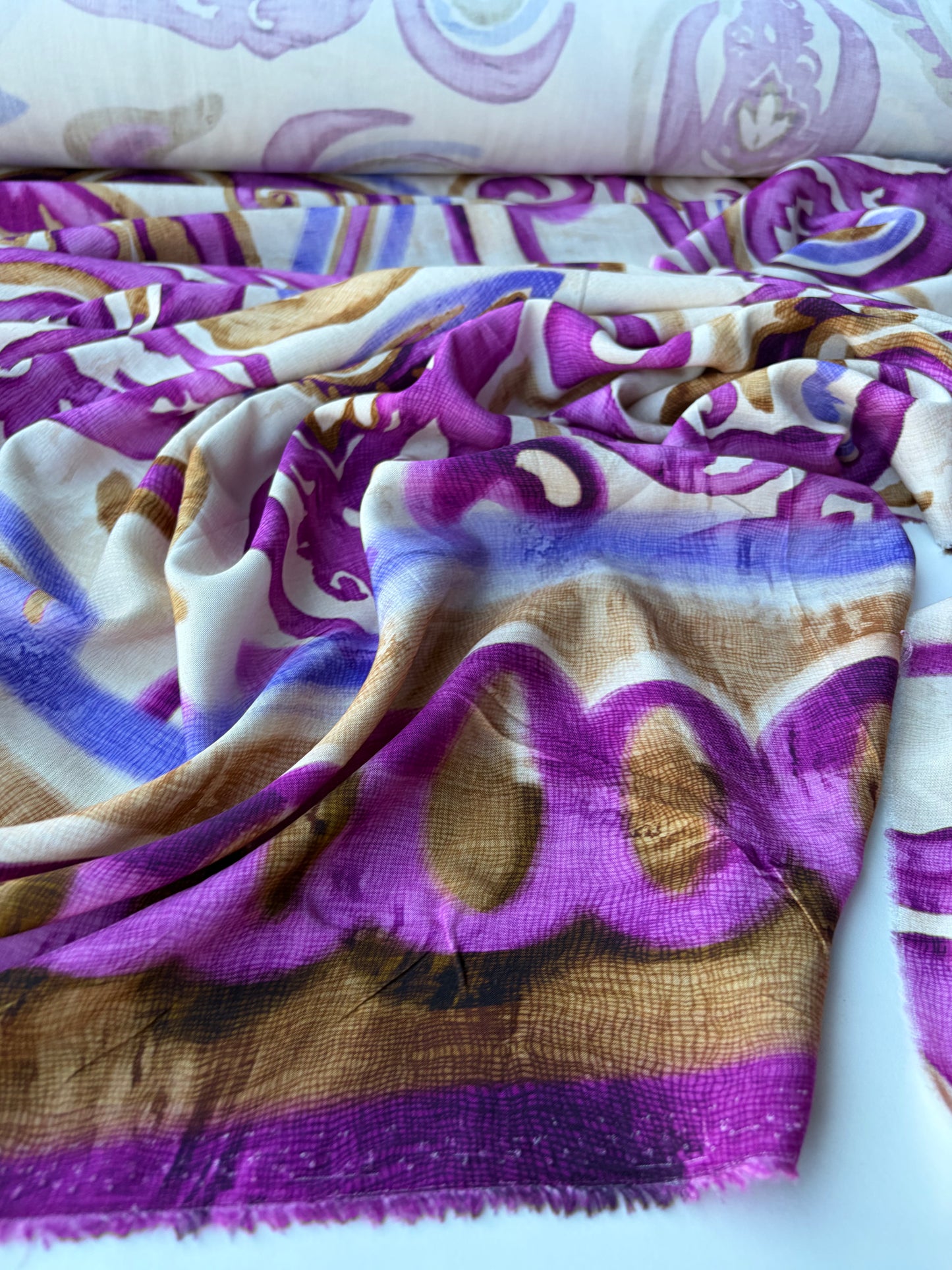 MOLKO 022 double border viscose satin print