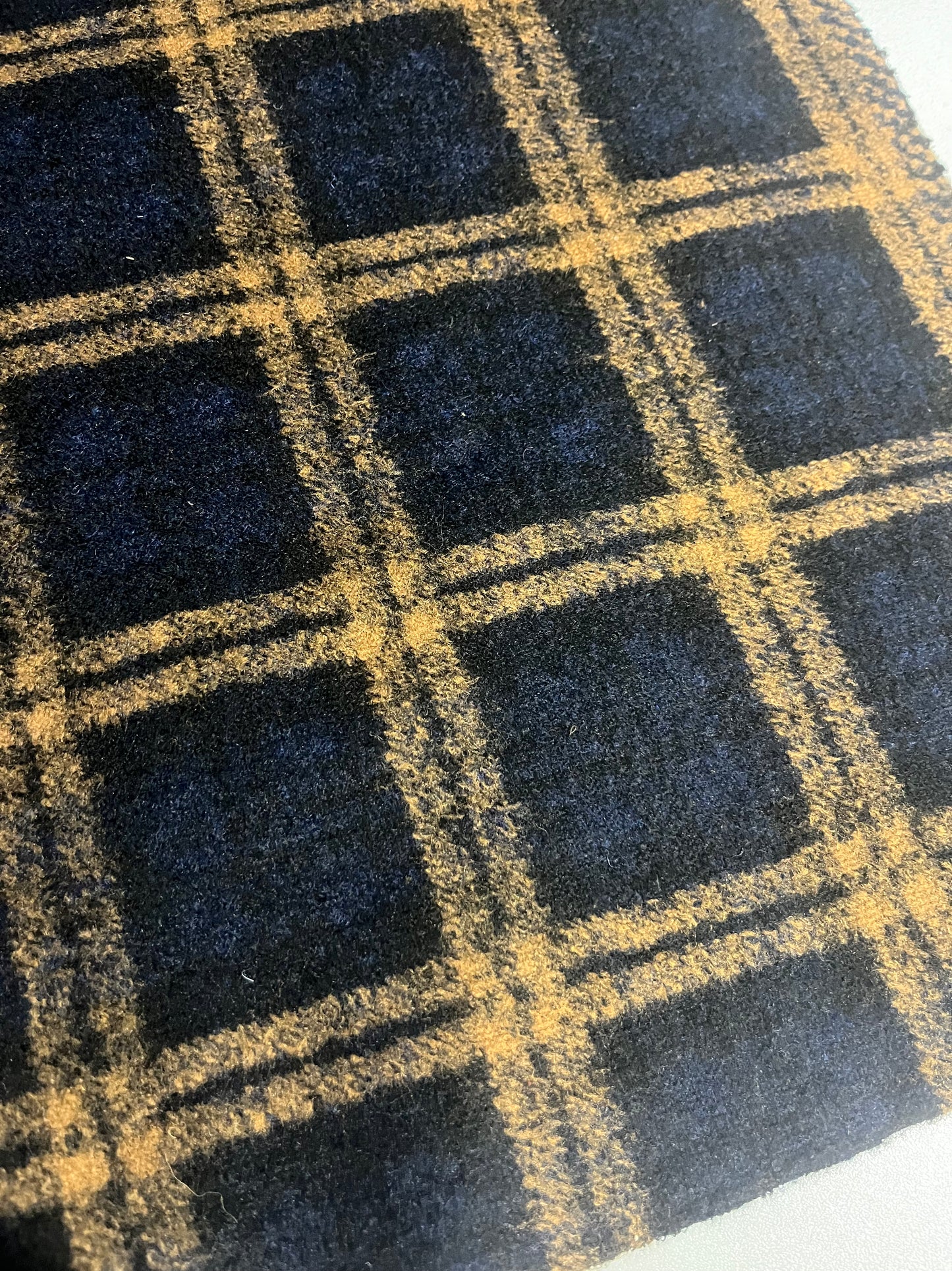 Flip side 115 wool contrecollé navy/camel check