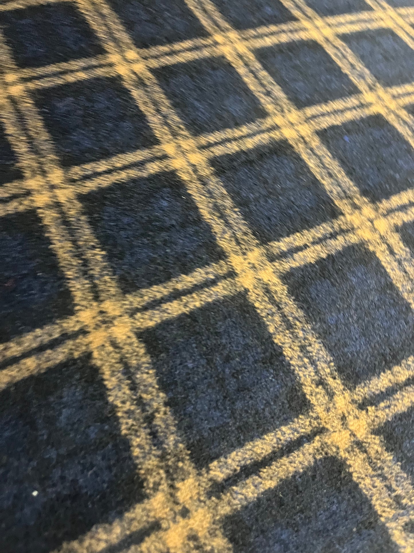 Flip side 115 wool contrecollé navy/camel check