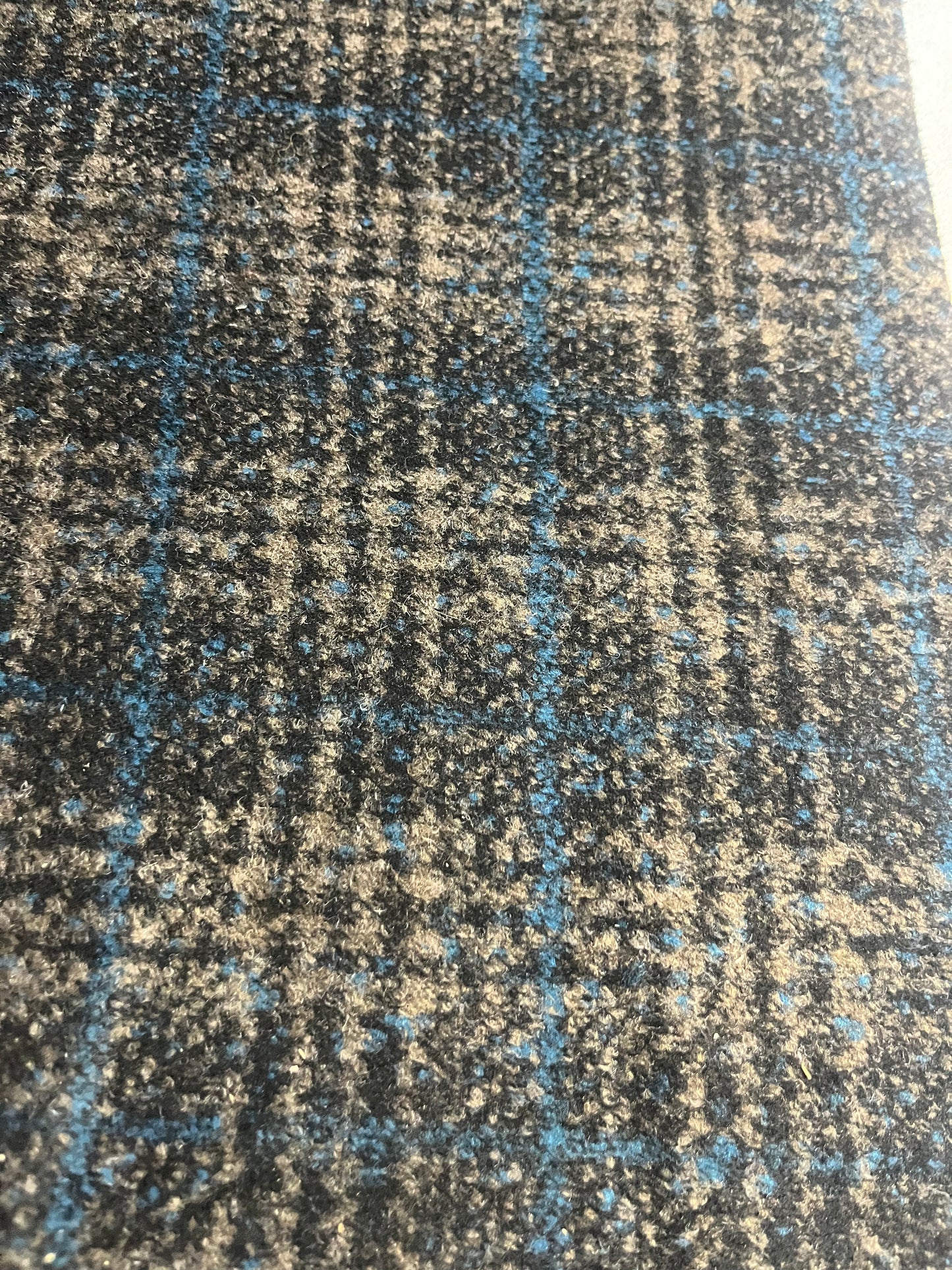 Flip side 135 wool contrecollé grey/taupe check