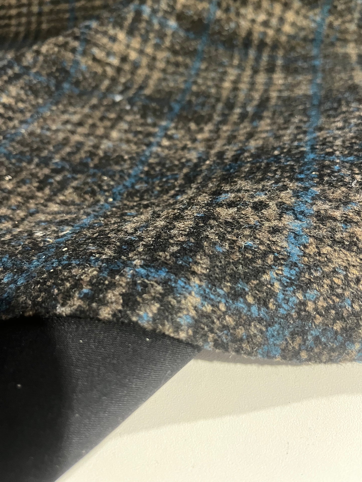 Flip side 135 wool contrecollé grey/taupe check