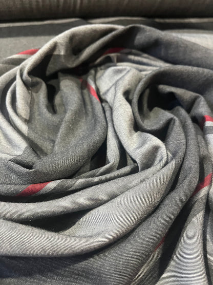 Indy 021 irregular twill stripes grey/red