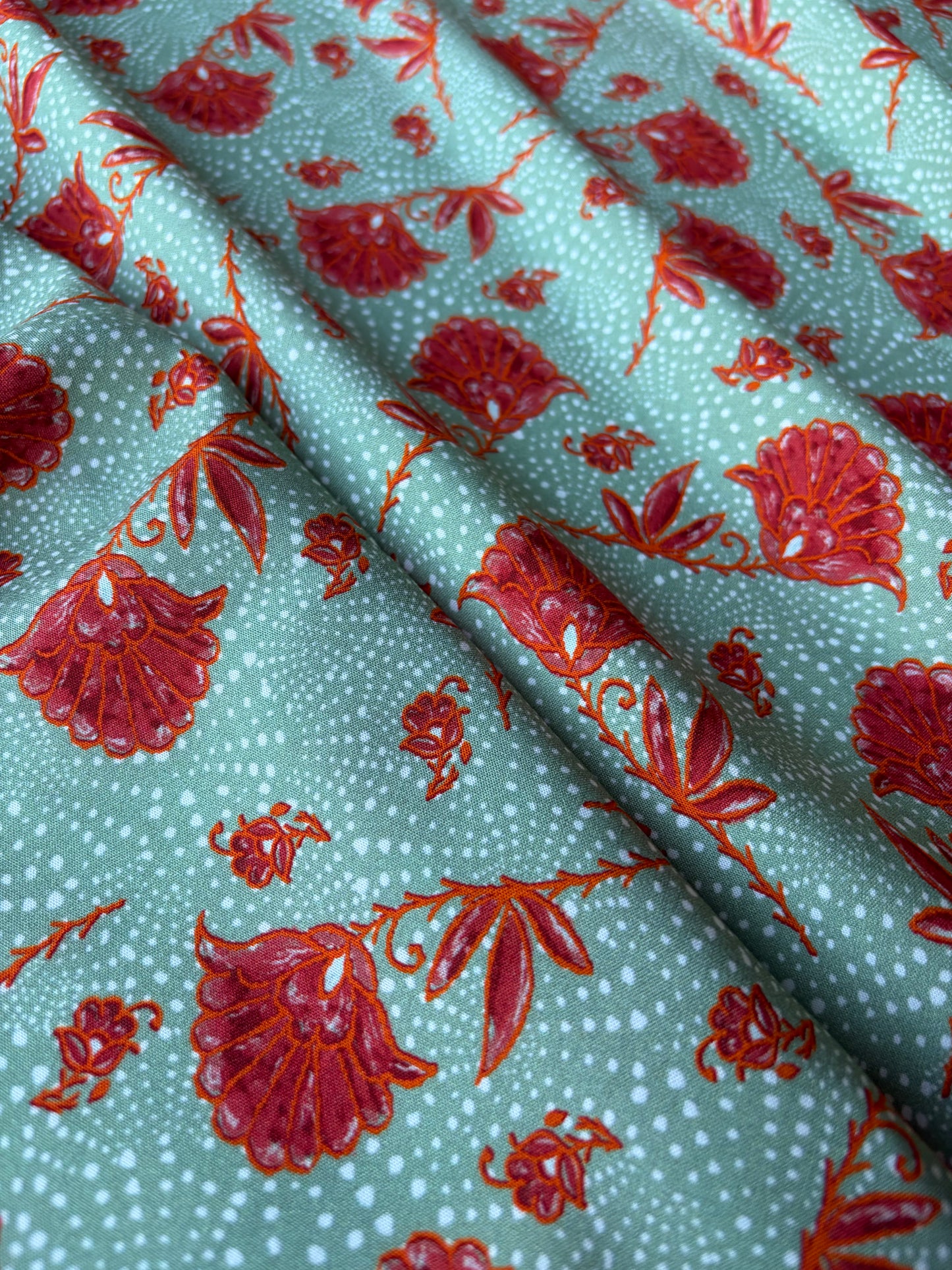 COMO 010 viscose green/rust flowers