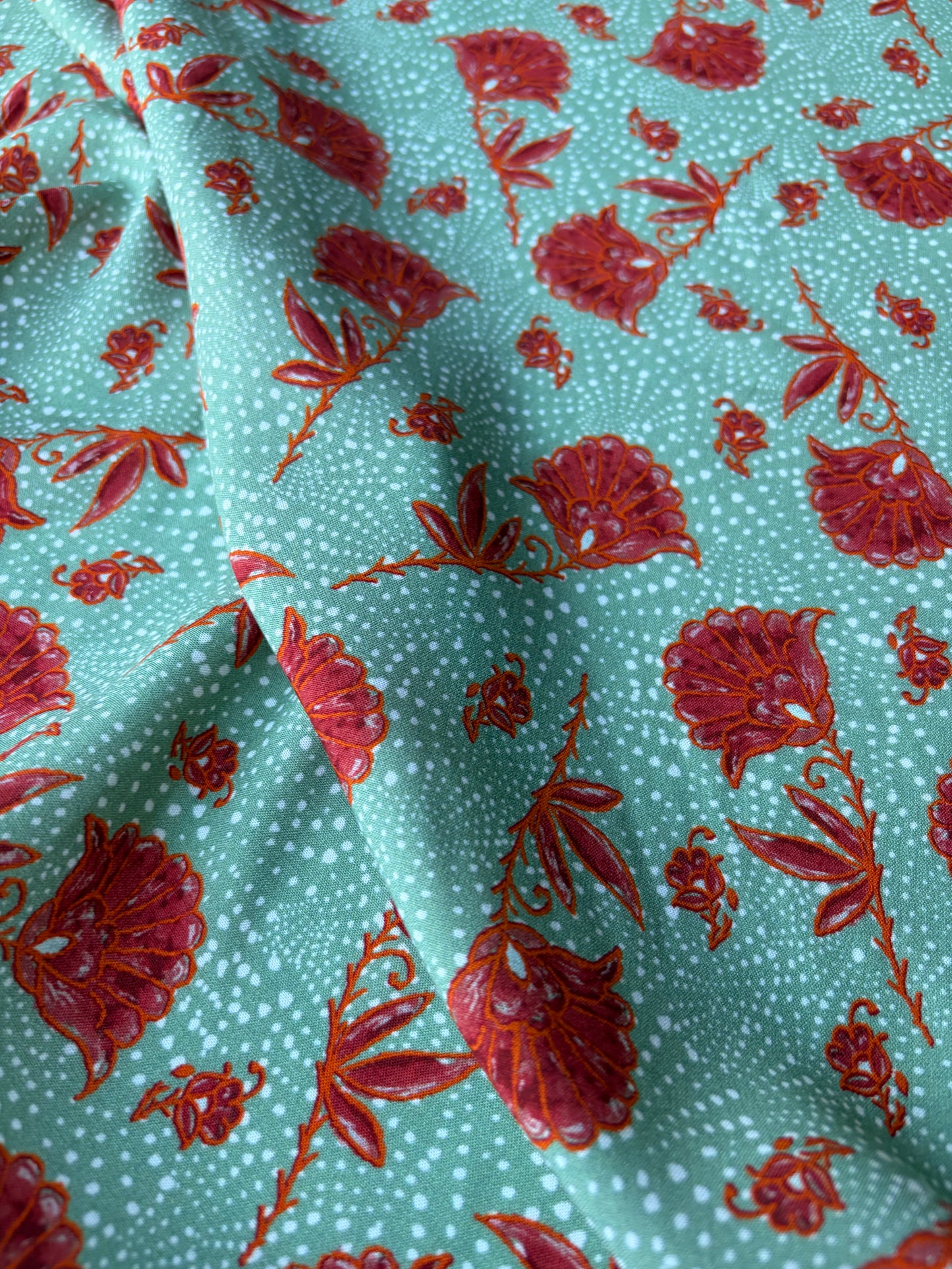 COMO 010 viscose green/rust flowers
