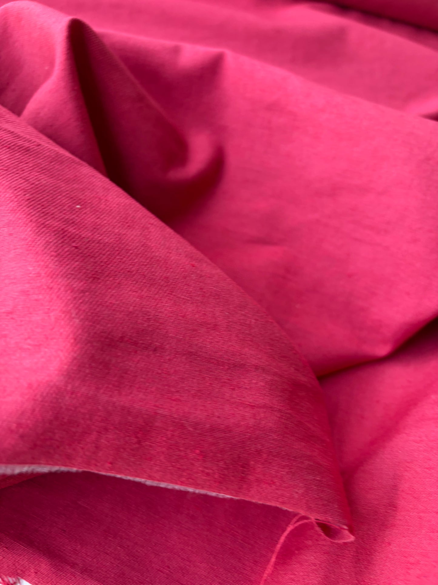 MOE 003 red midweight cotton twill