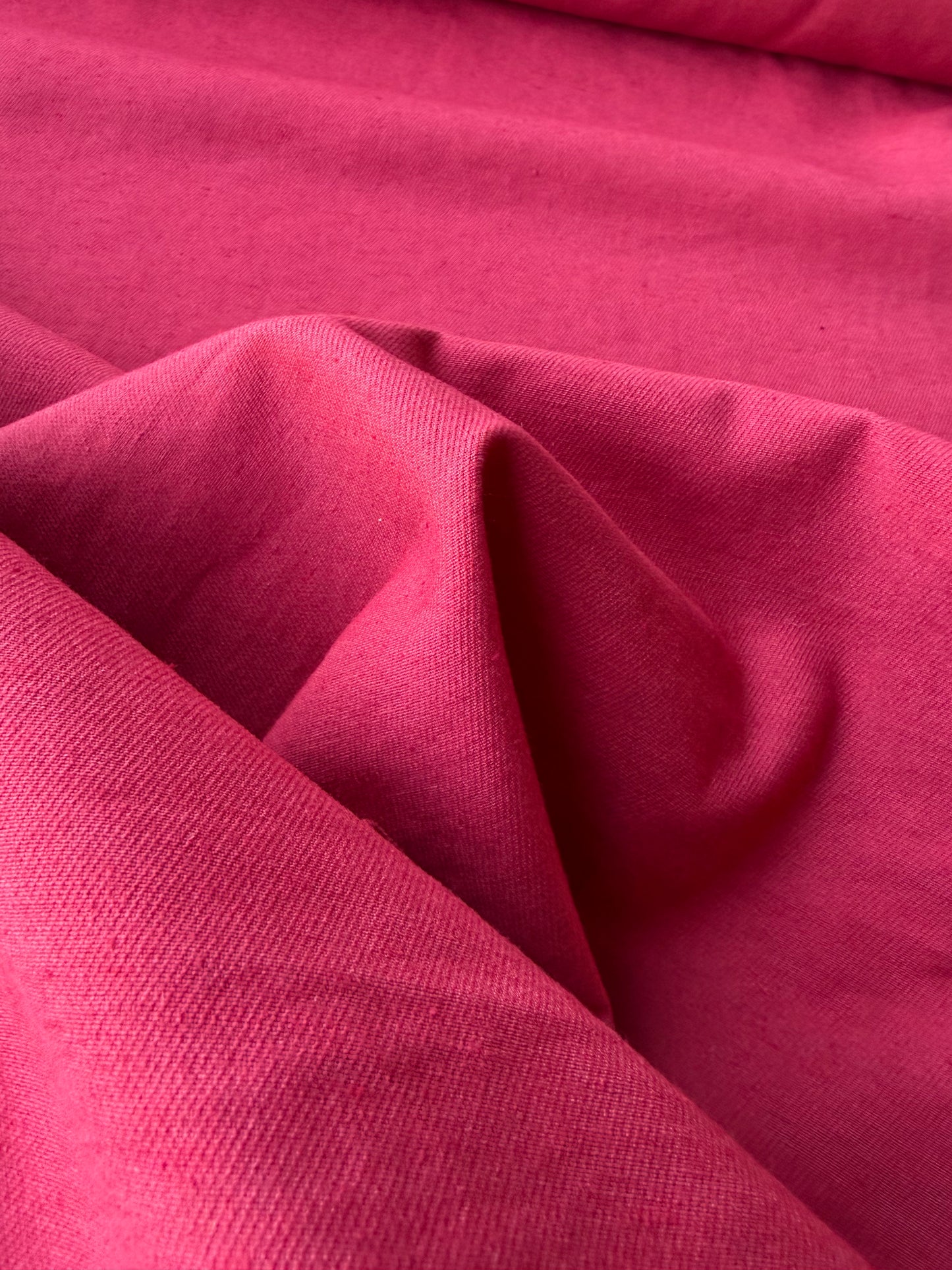 MOE 003 red midweight cotton twill