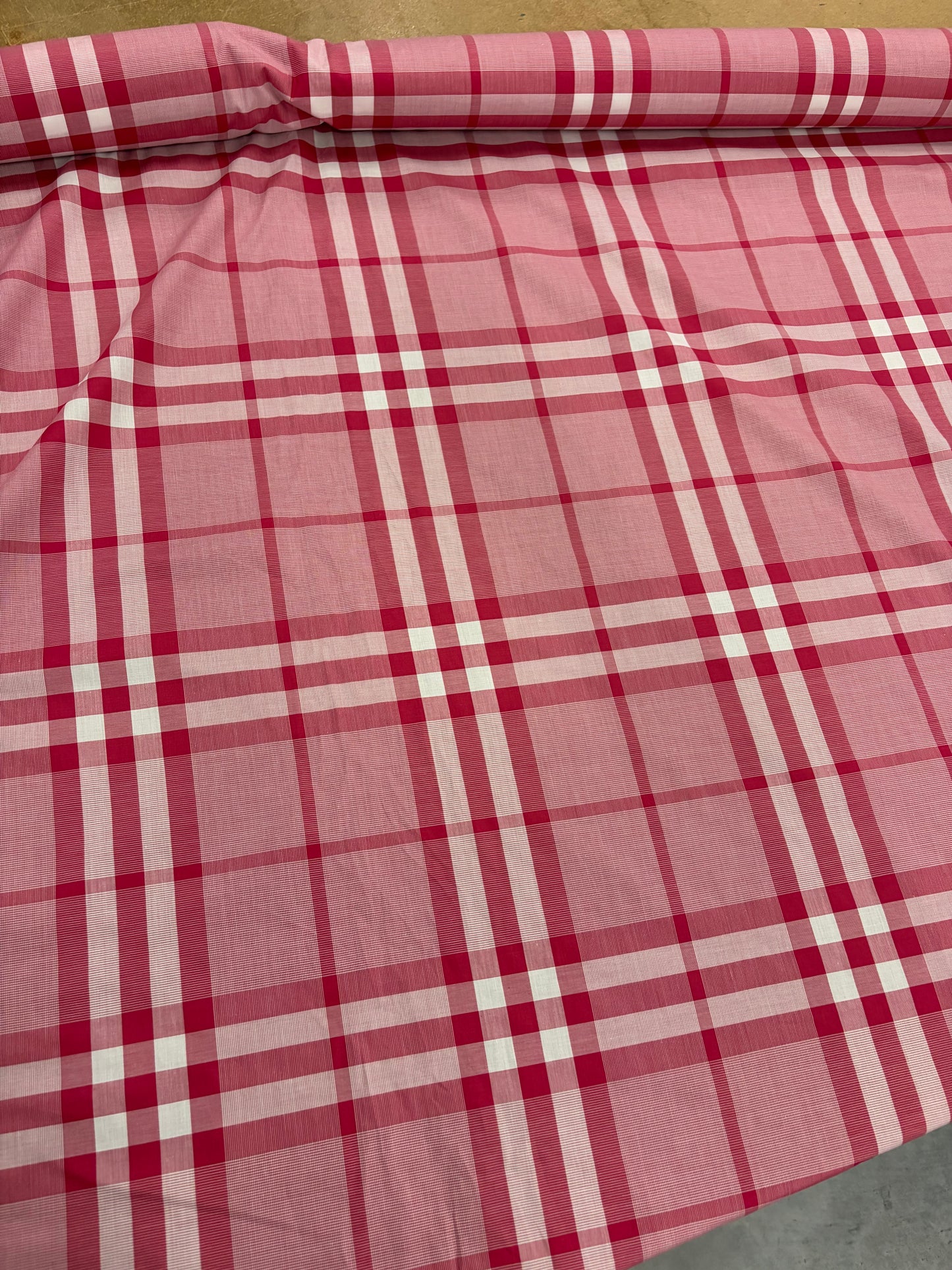 DENIM DISTRICT 021 pink checkered cotton colourwoven shirting fabric