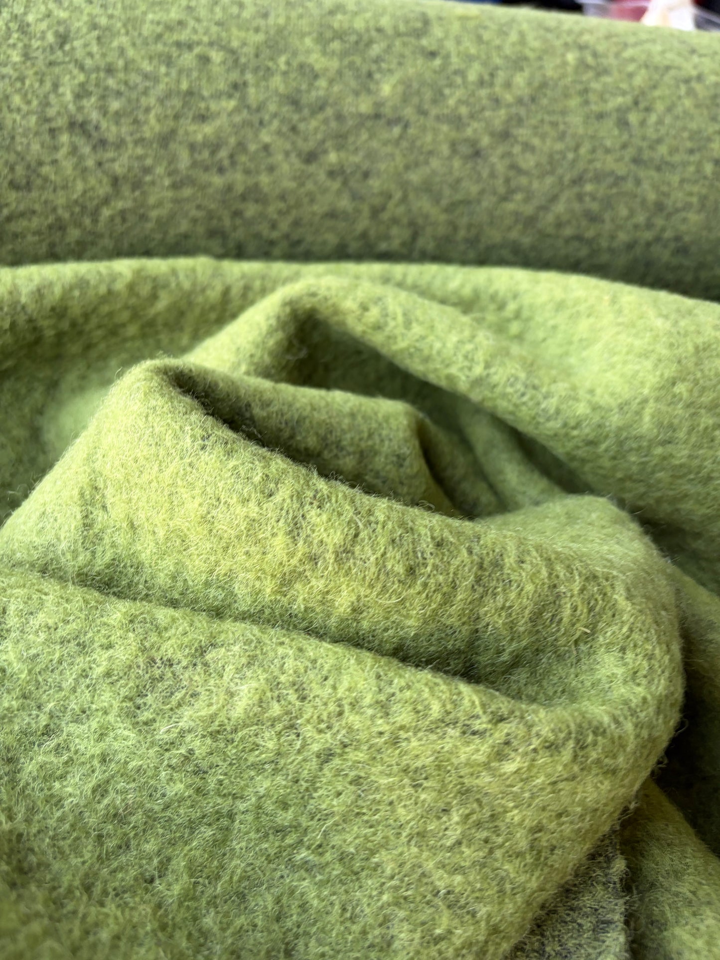 MOE 009 green heavy boiled wool