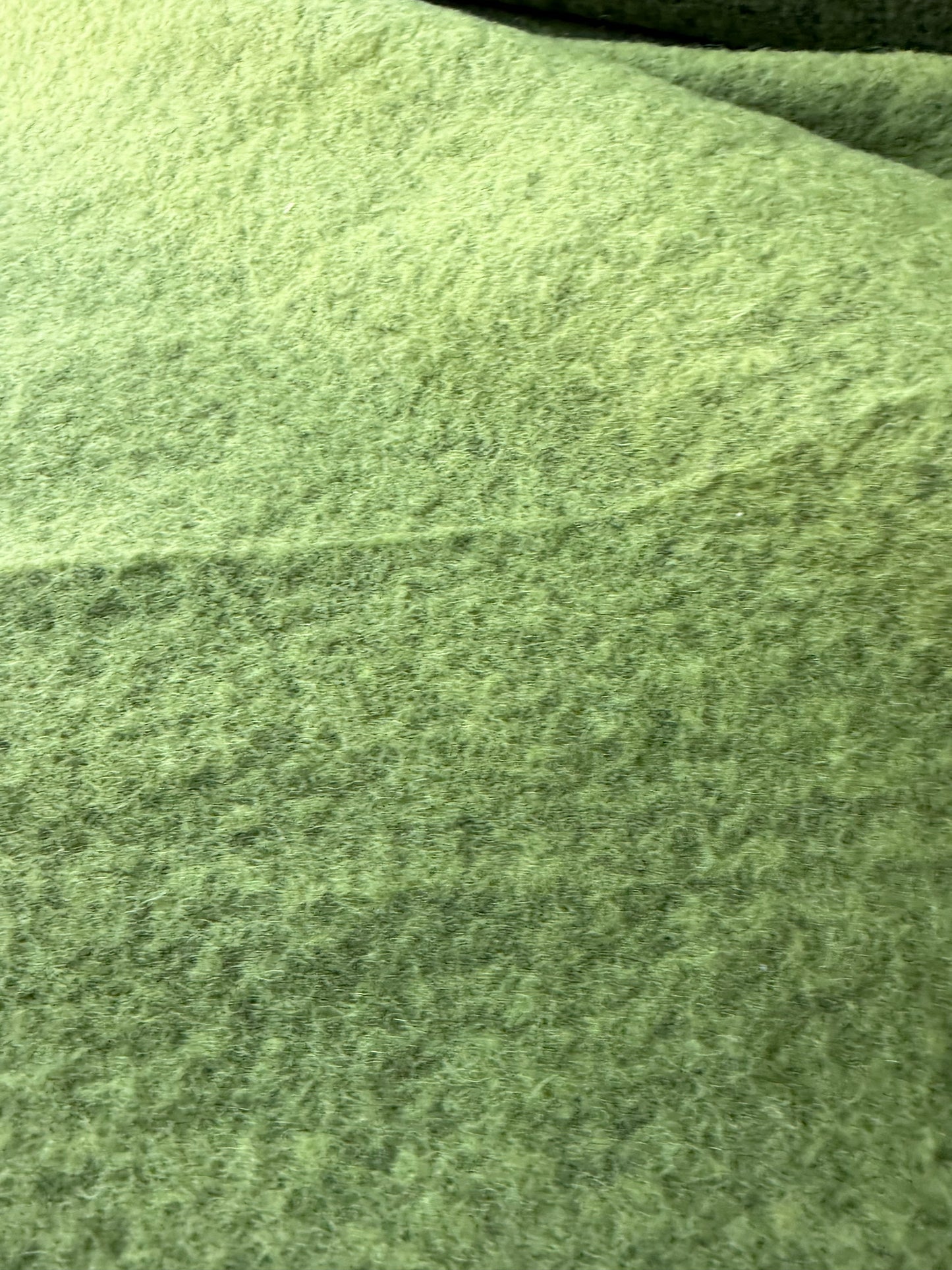 MOE 009 green heavy boiled wool