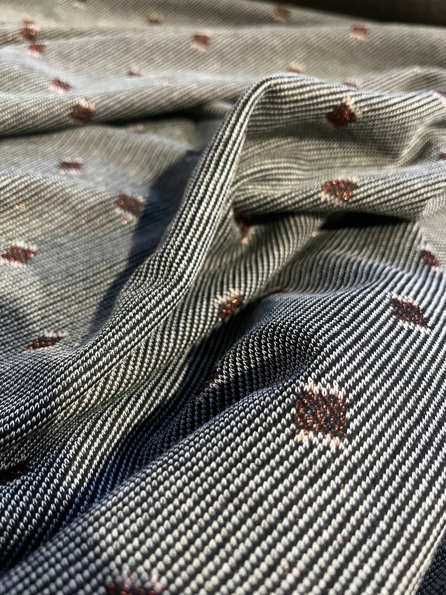 LC BASILE 037 jersey jacquard with lurex