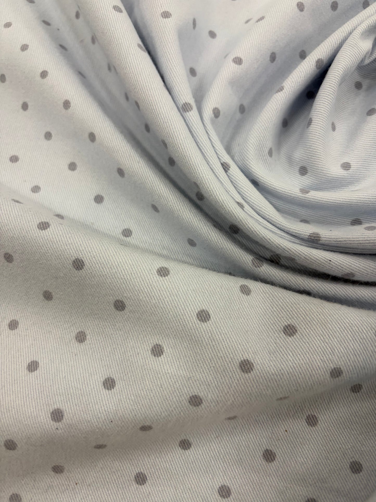 DENIM DISTRICT 028 light cotton twill with dots