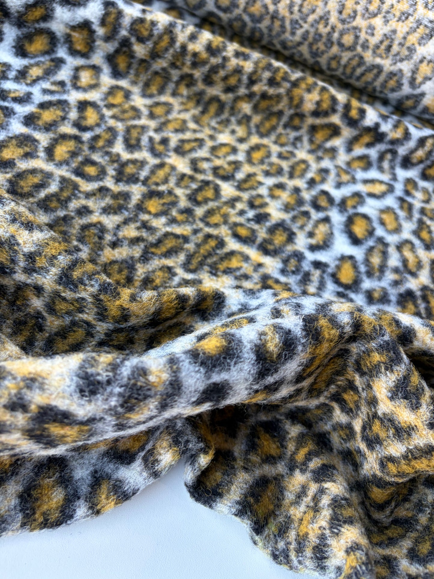 MOE 011 leopard heavy boiled wool