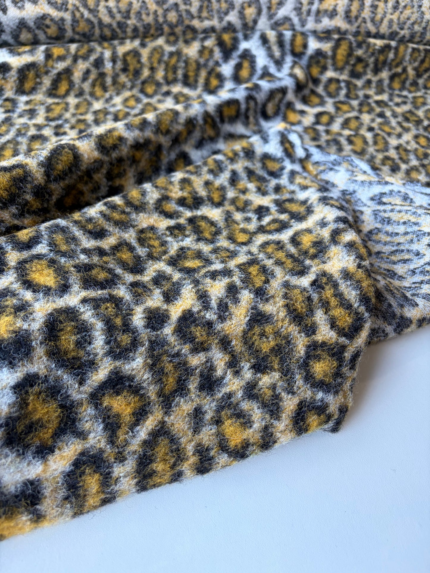 MOE 011 leopard heavy boiled wool