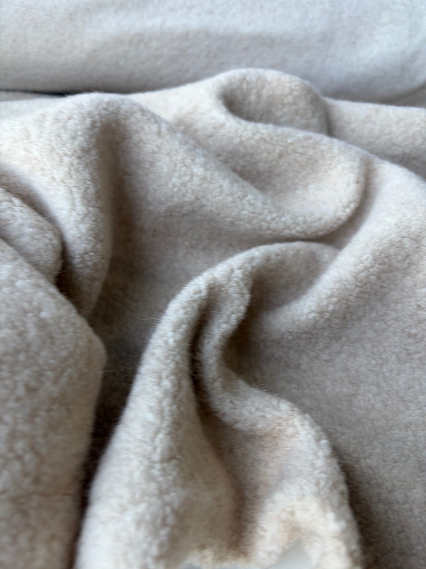 MOE 014 ecru heavy wool bouclette