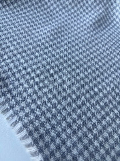 PC MOE 015 grey/ecru dogtooth cotton