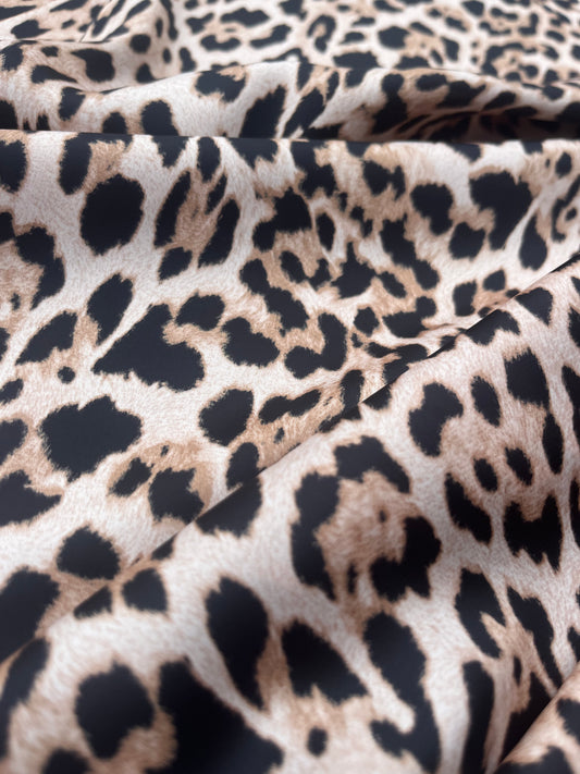 LUNA 005 satin leopard print
