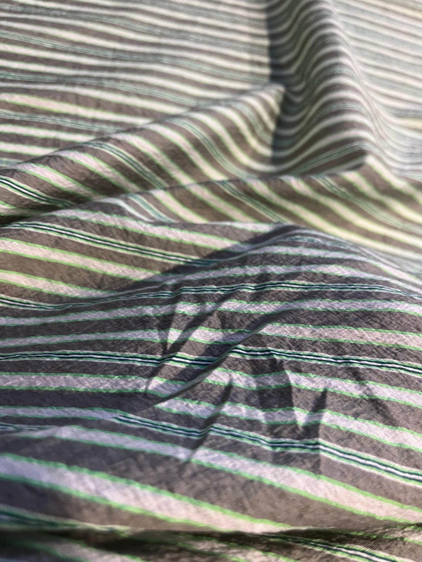 BASILE 046 crushed viscose woven strips