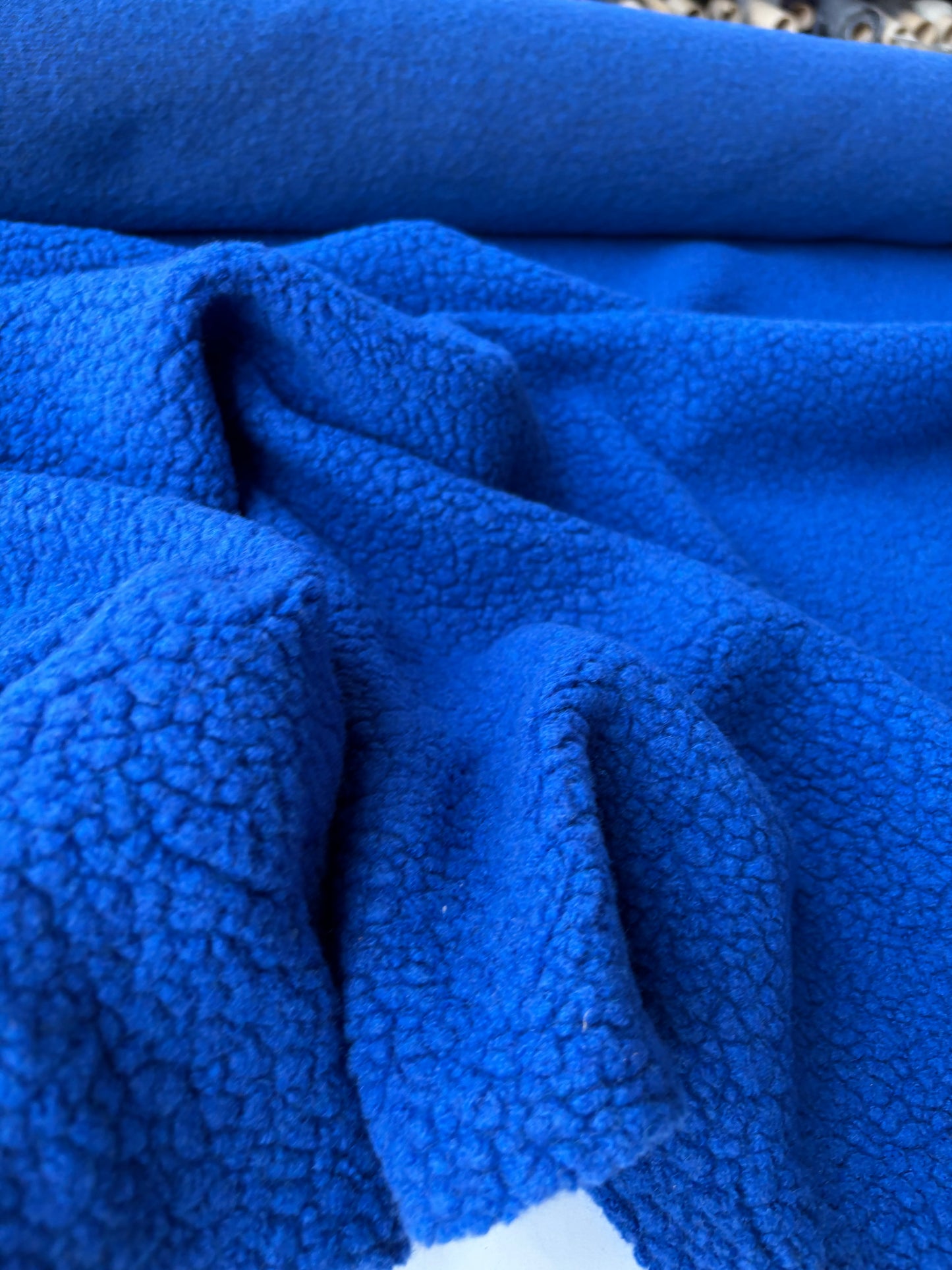 MOE 021 cobalt blue heavy wool bouclette