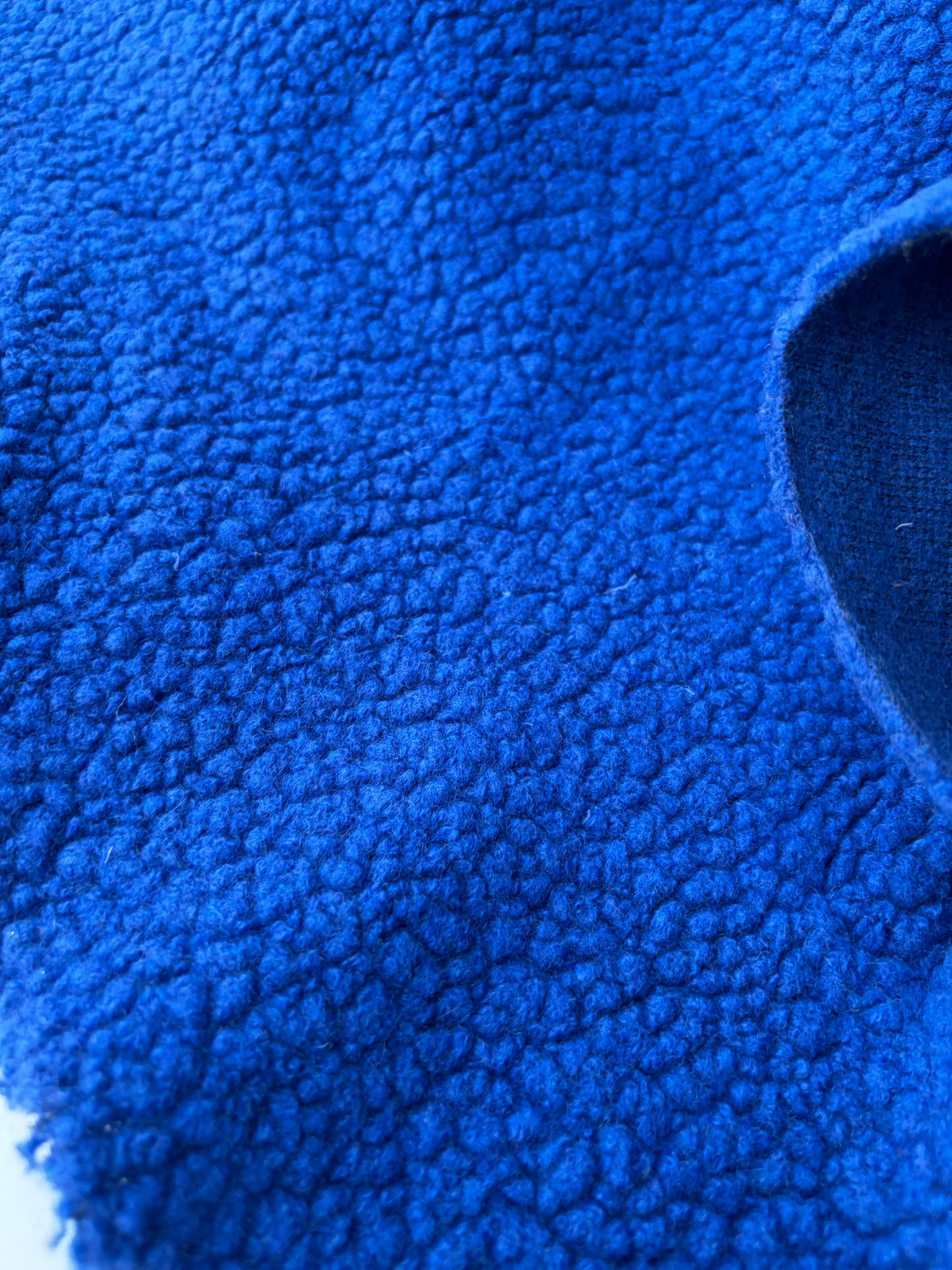 MOE 021 cobalt blue heavy wool bouclette