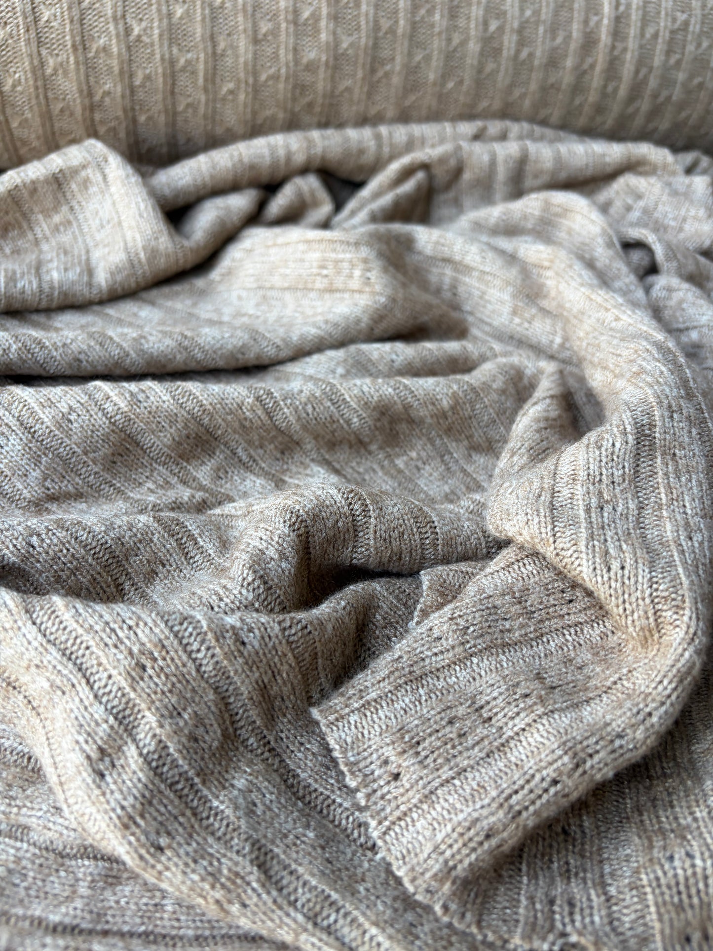 MOE 023 camel cable wool/viscose jersey