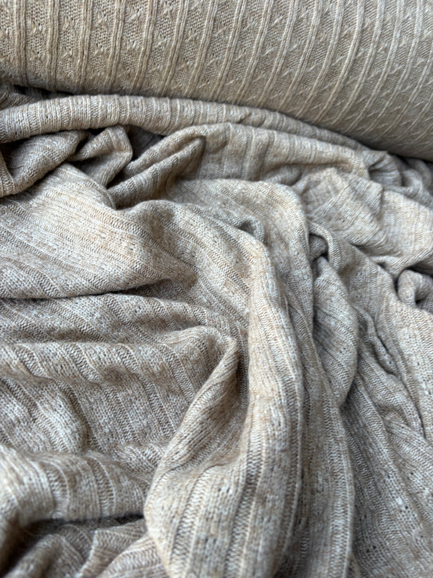MOE 023 camel cable wool/viscose jersey
