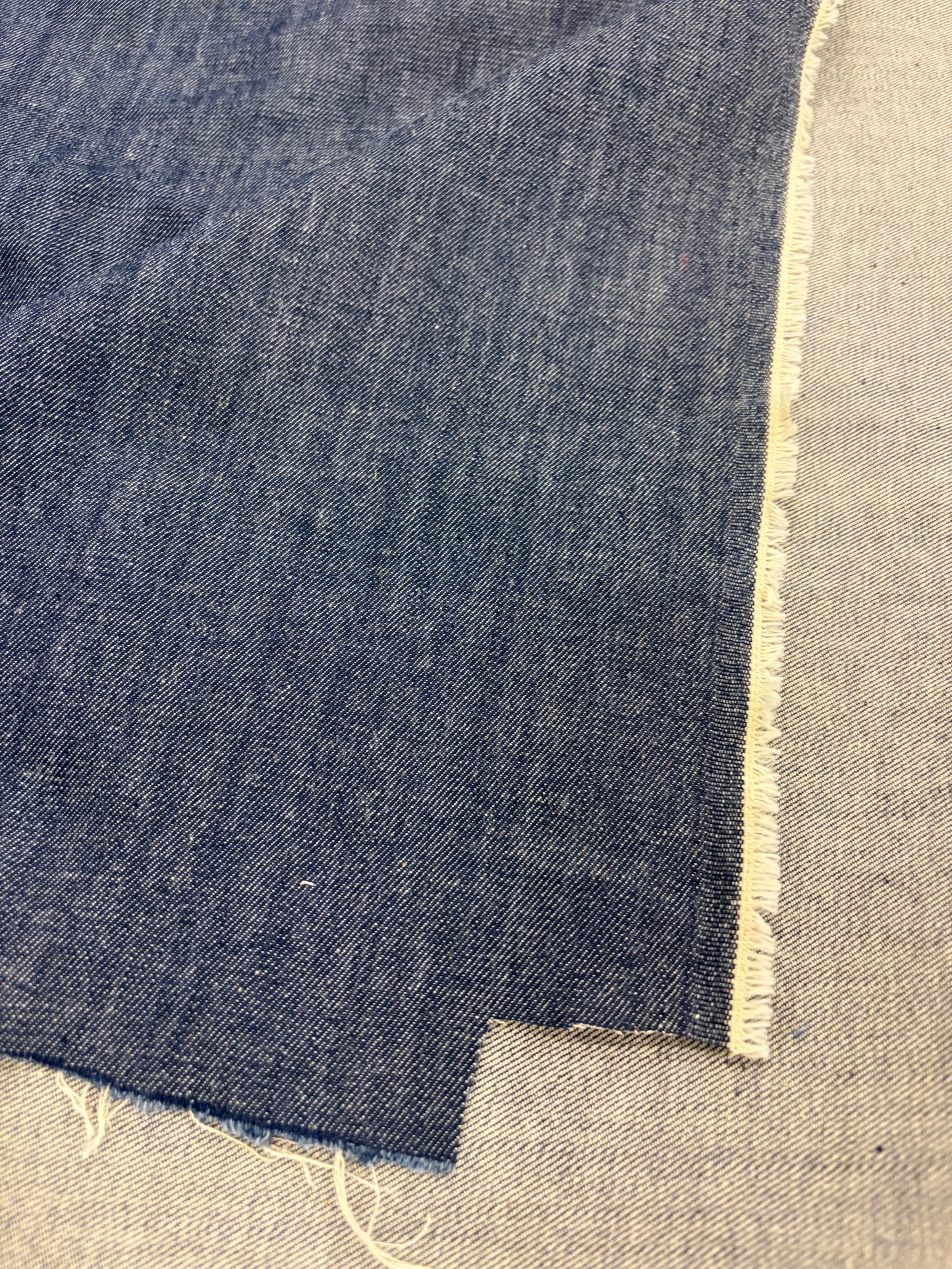 DENIM DISTRICT 044 midweight stretch denim