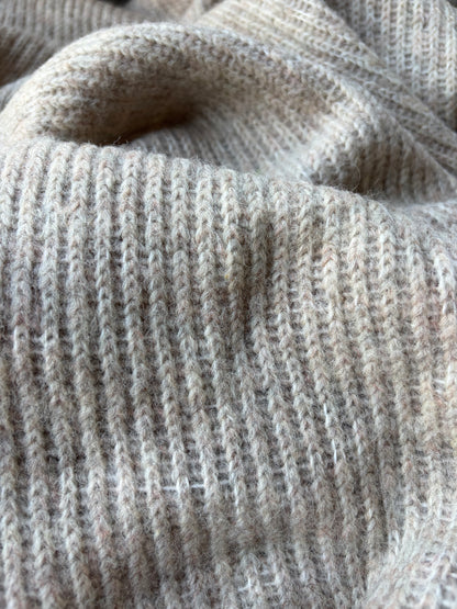 PC MOE 027 sand coloured cable structure heavy boiled wool