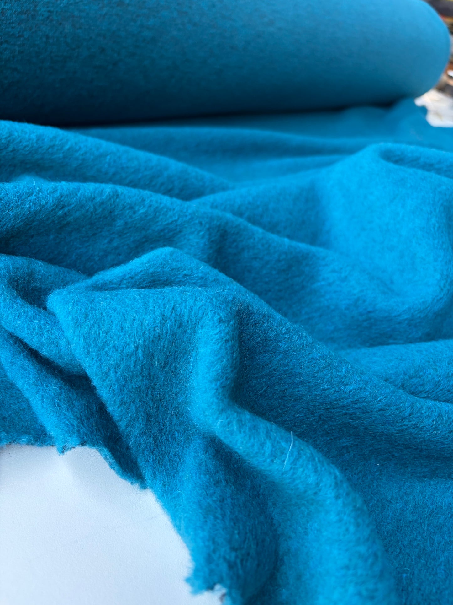 MOE 029 petrol heavy boiled wool