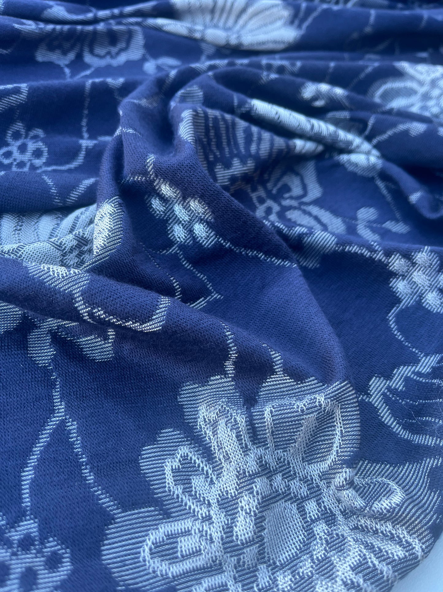 DONDP 1065 jersey jacquard navy flowers