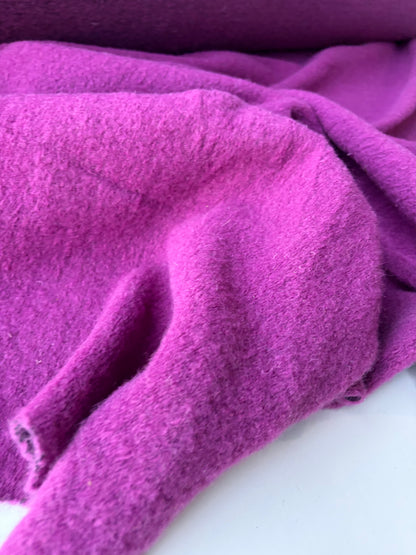 PC MOE 030 fuchsia heavy boiled wool