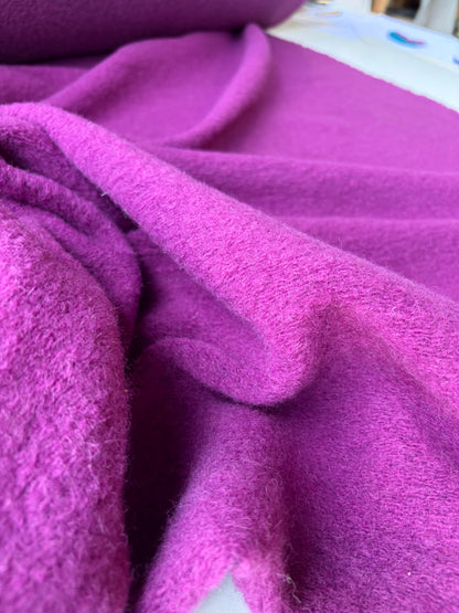 PC MOE 030 fuchsia heavy boiled wool