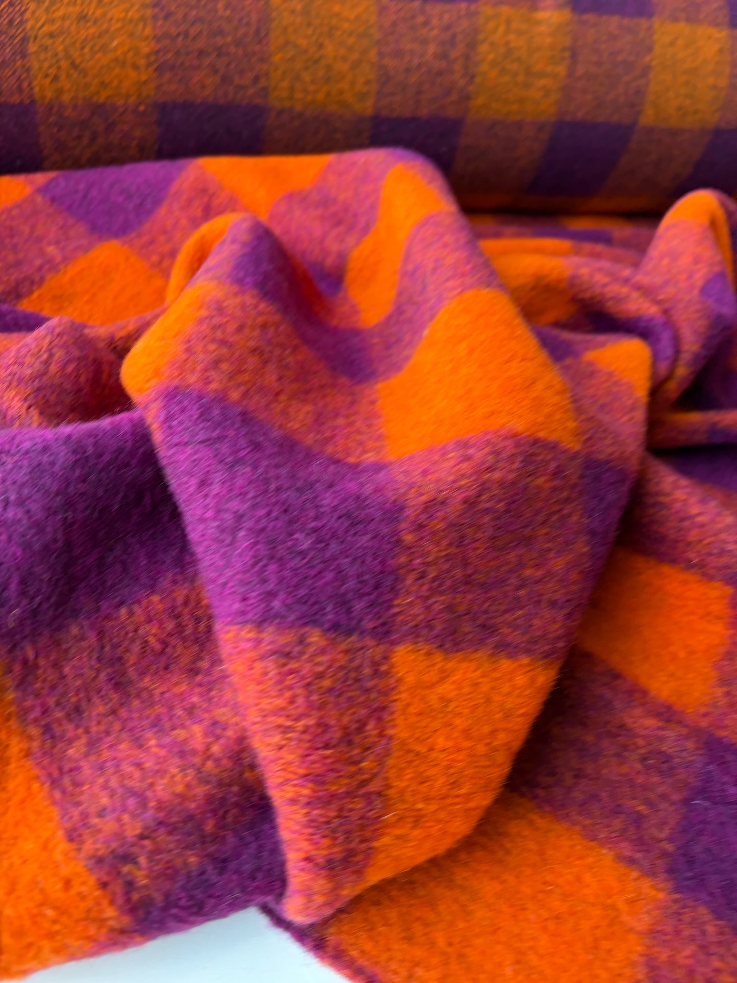 MOE 031 fuchsia/orange checkered heavy boiled wool