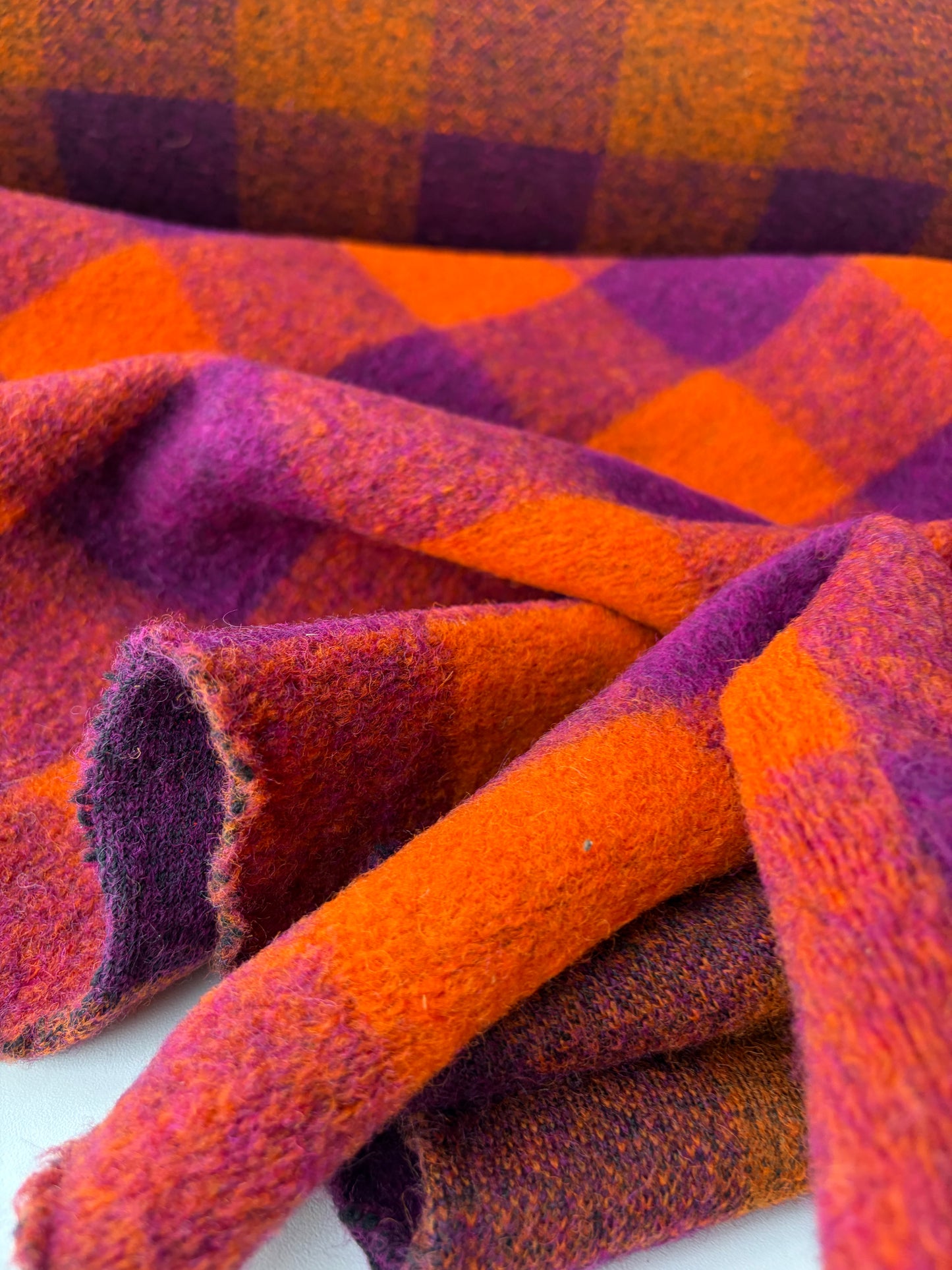 MOE 031 fuchsia/orange checkered heavy boiled wool