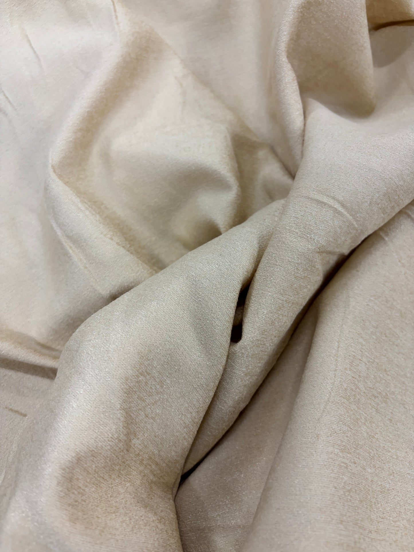 HAGRID 010 eggshell suiting fabric