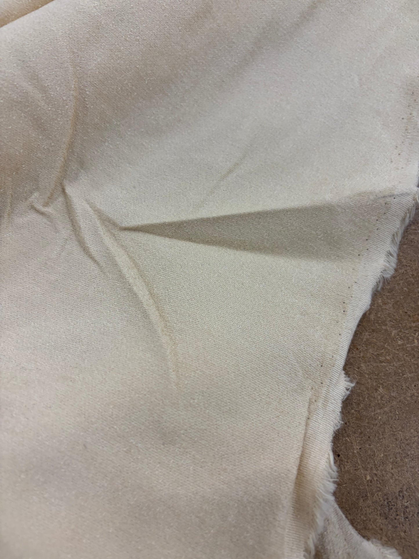 HAGRID 010 eggshell suiting fabric