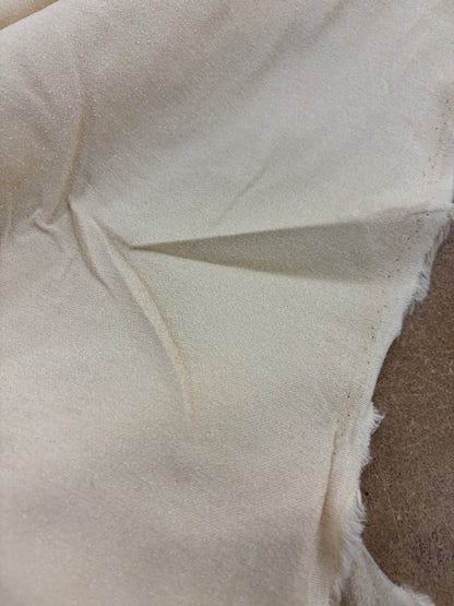 HAGRID 010 eggshell suiting fabric