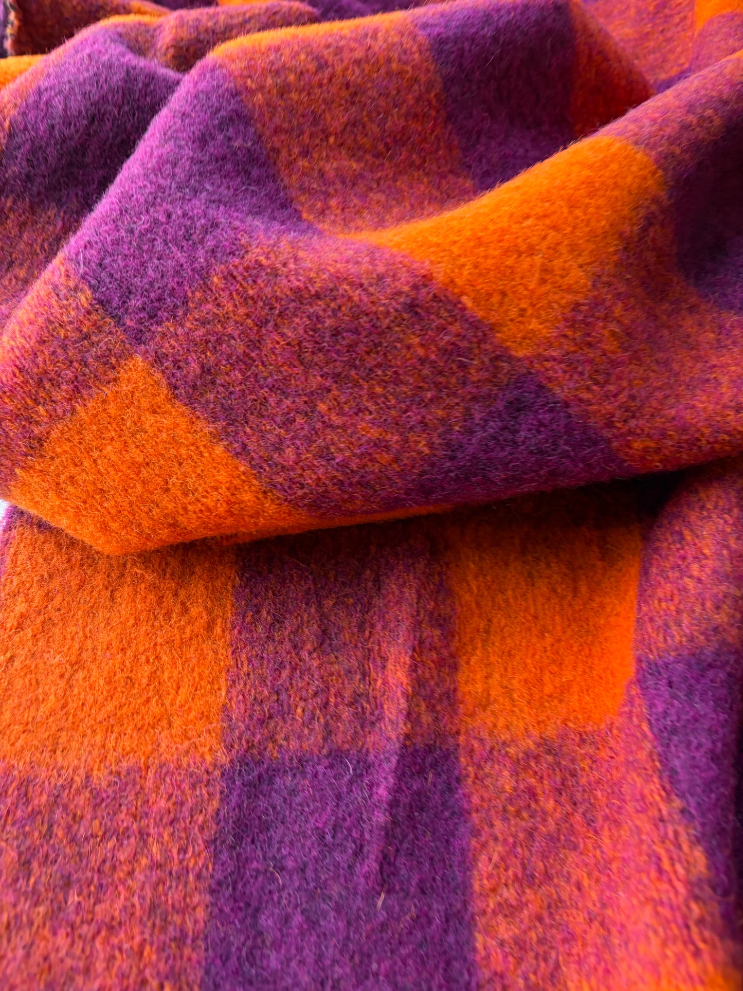 MOE 031 fuchsia/orange checkered heavy boiled wool
