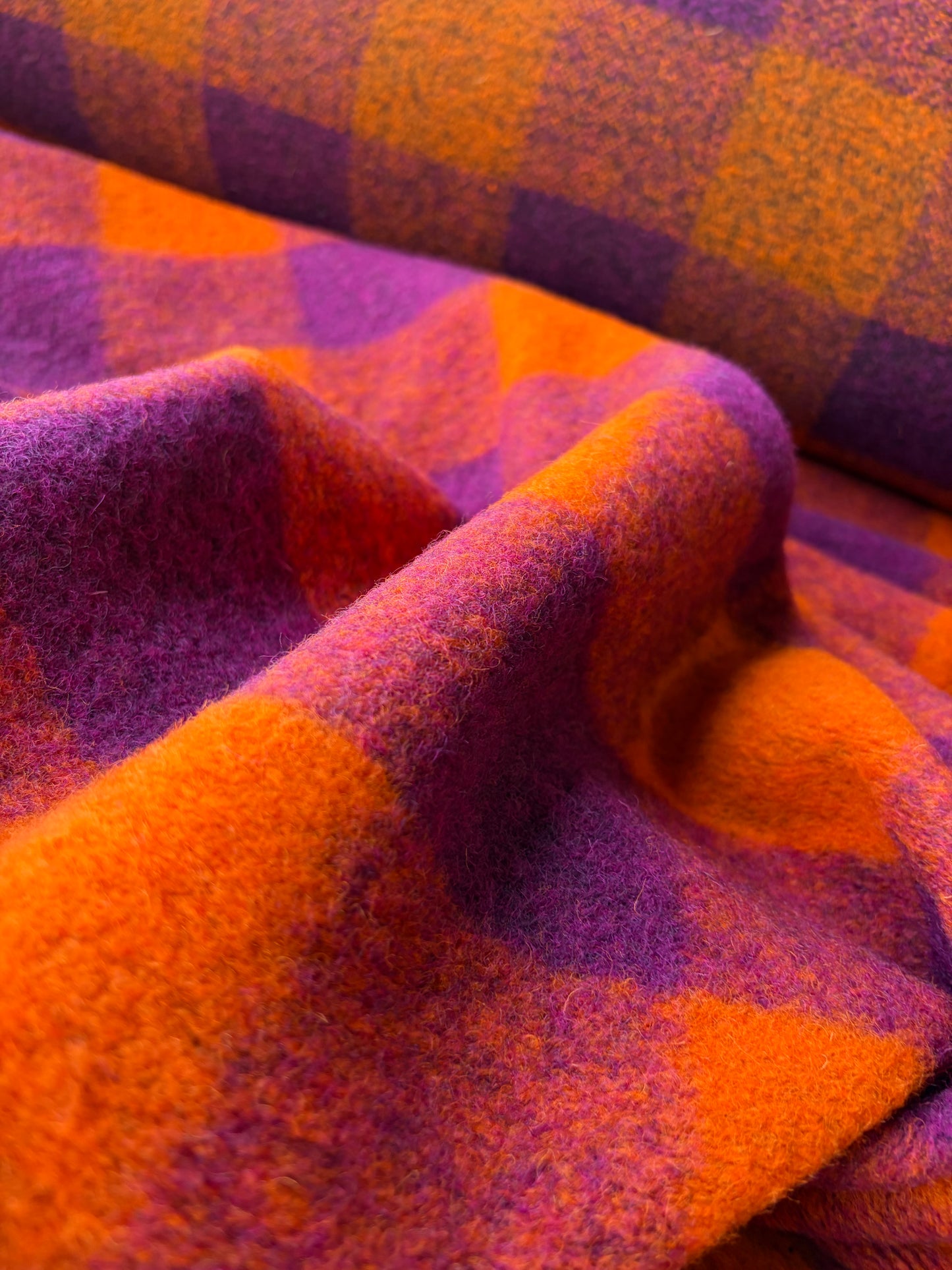 MOE 031 fuchsia/orange checkered heavy boiled wool