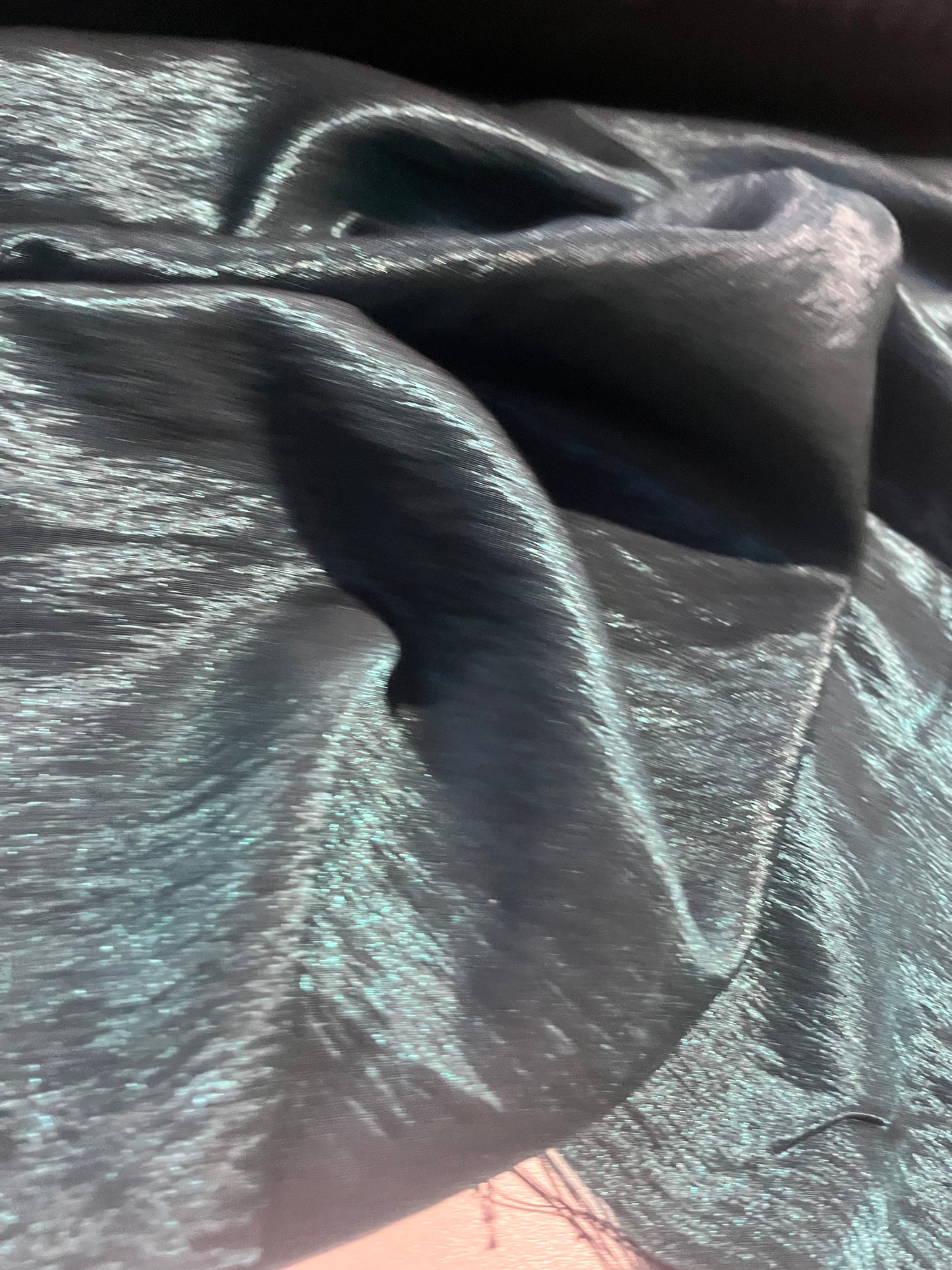 BRIAN 015 heavy sparking satin stretch with cotton