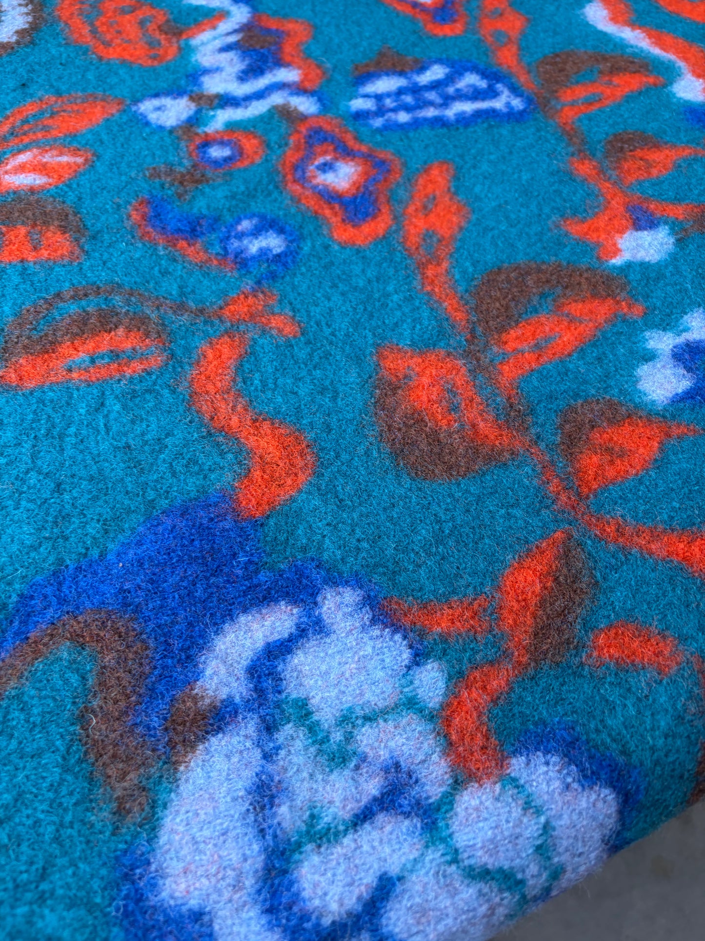 MOE 033 petrol/orange abstract heavy boiled wool