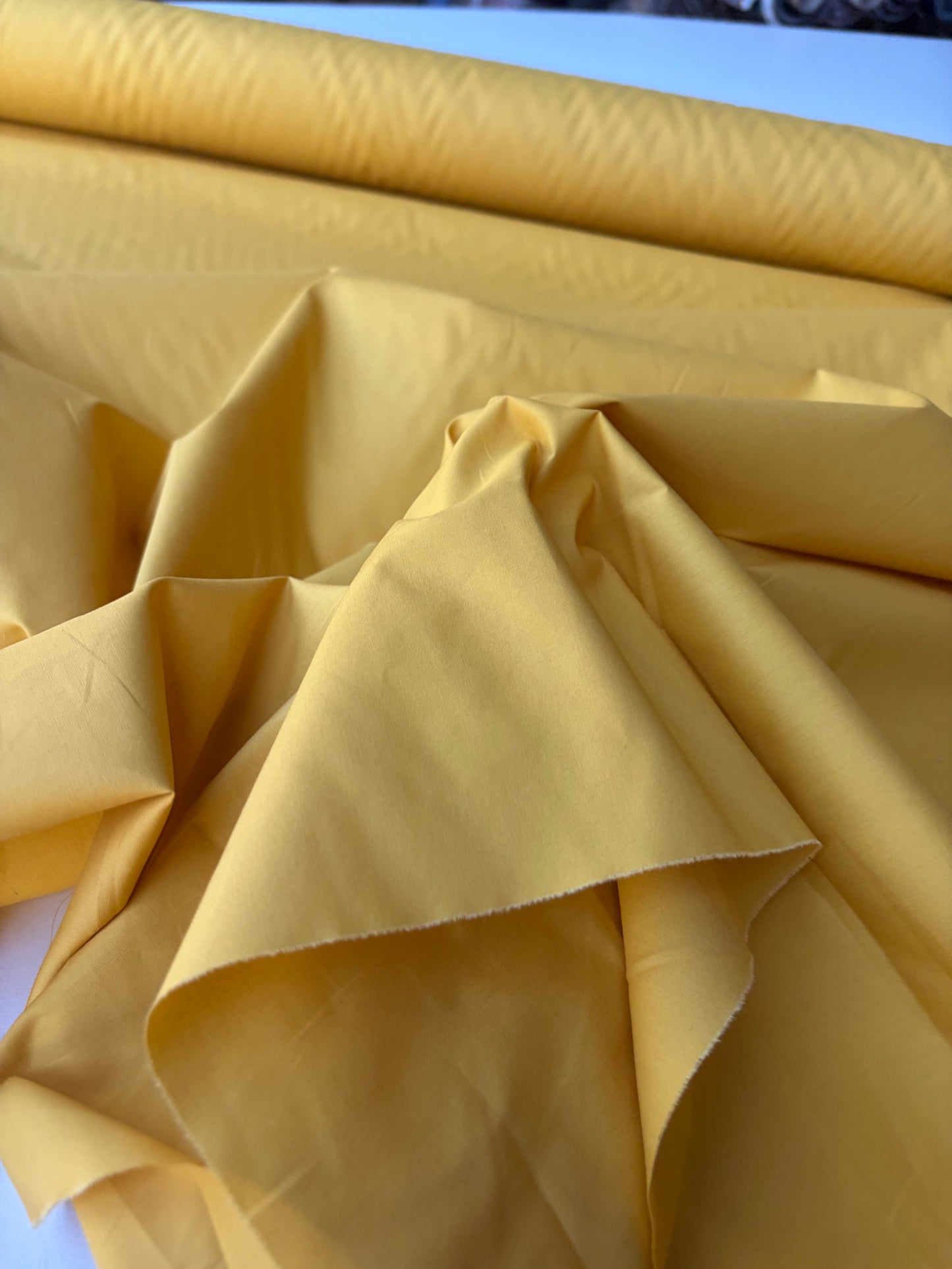 JOS 022 Poplin stretch prestige warm yellow