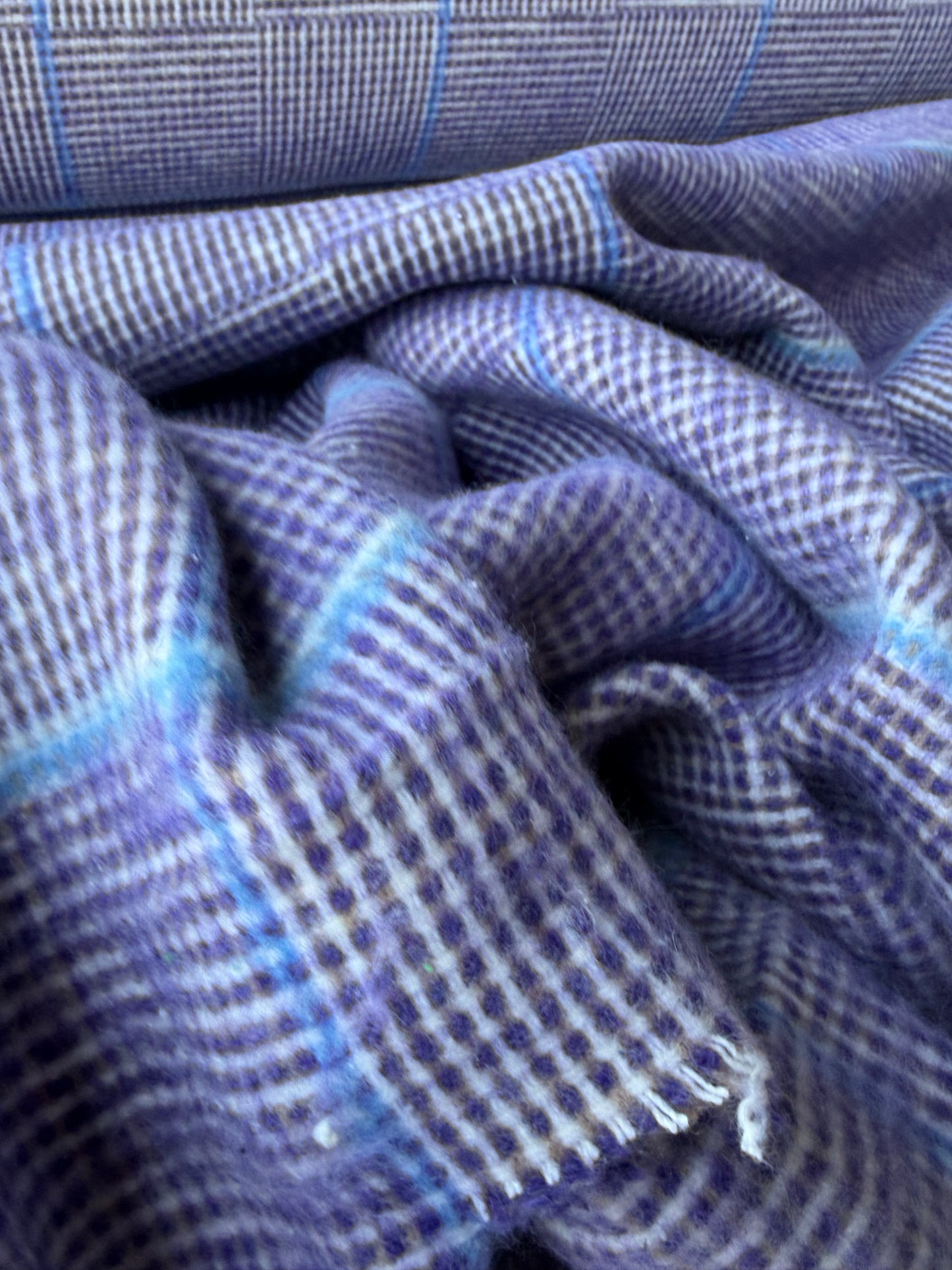 MOE 037 mauve  checkered heavy cotton tweed
