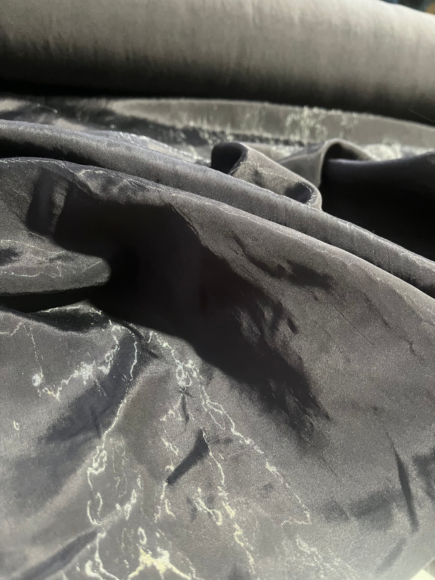 BRIAN 021 heavy viscose/polyamide wet look