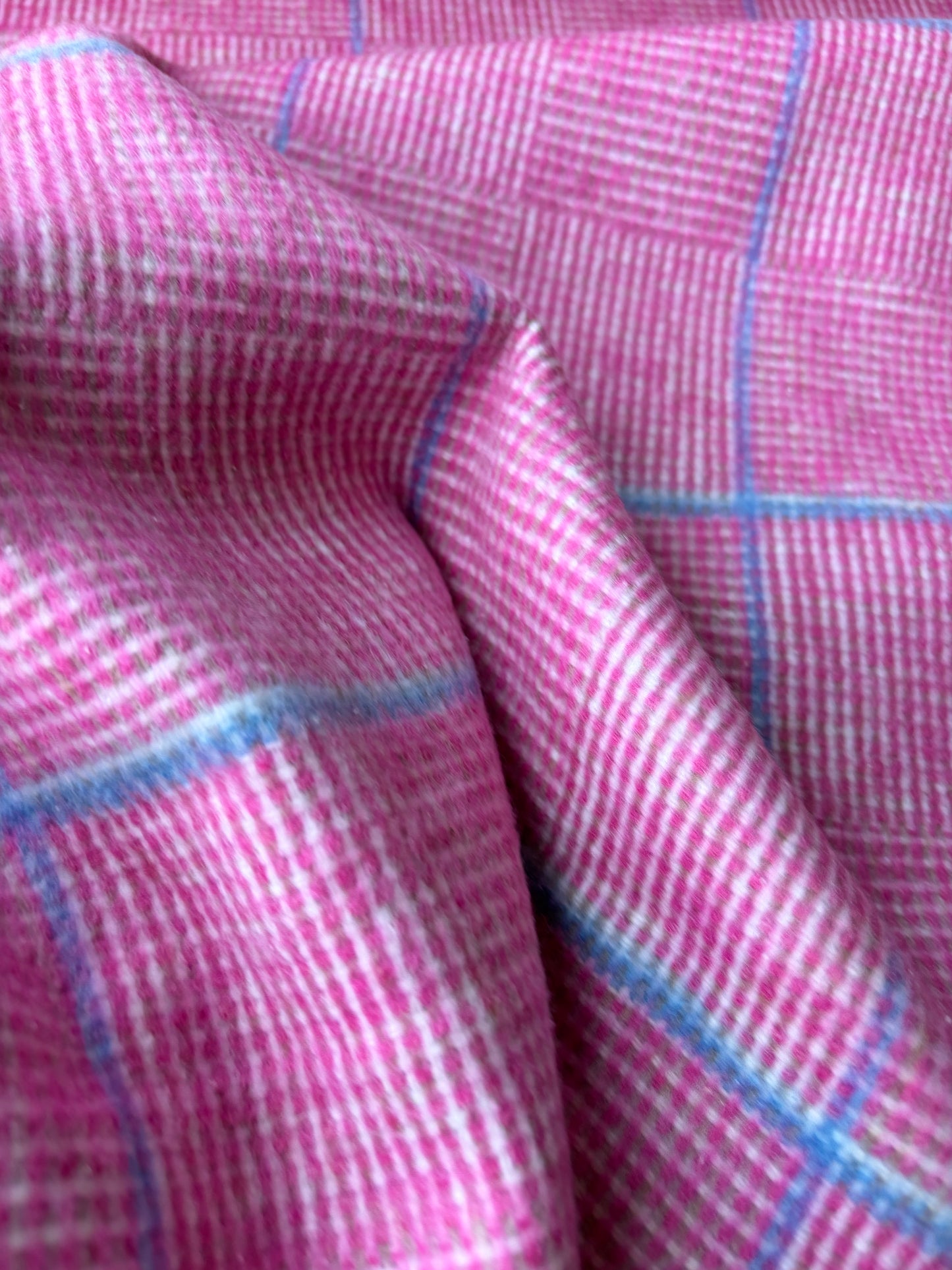 MOE 038 pink checkered heavy cotton tweed