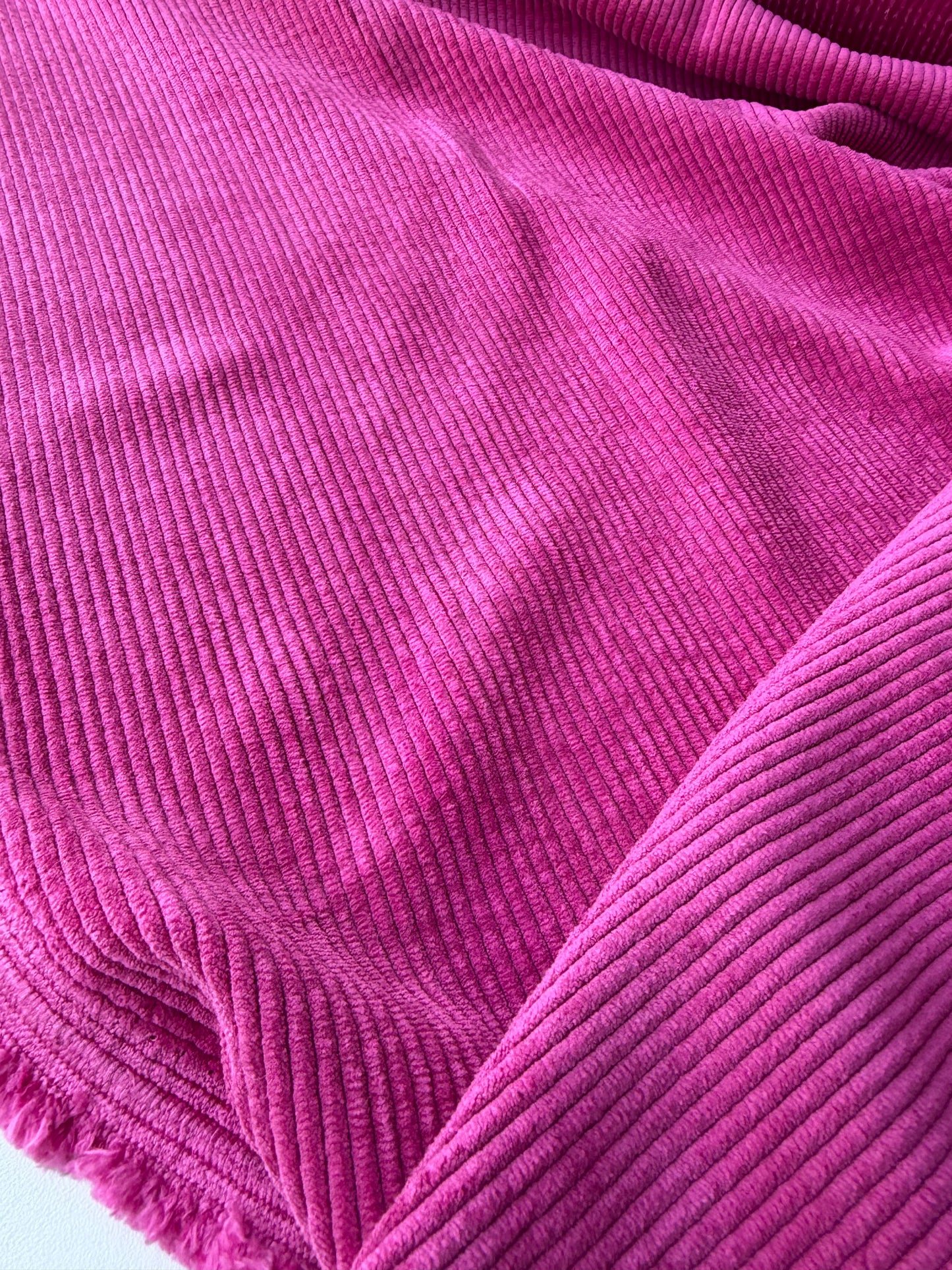 MOE 039 pink washed corduroy