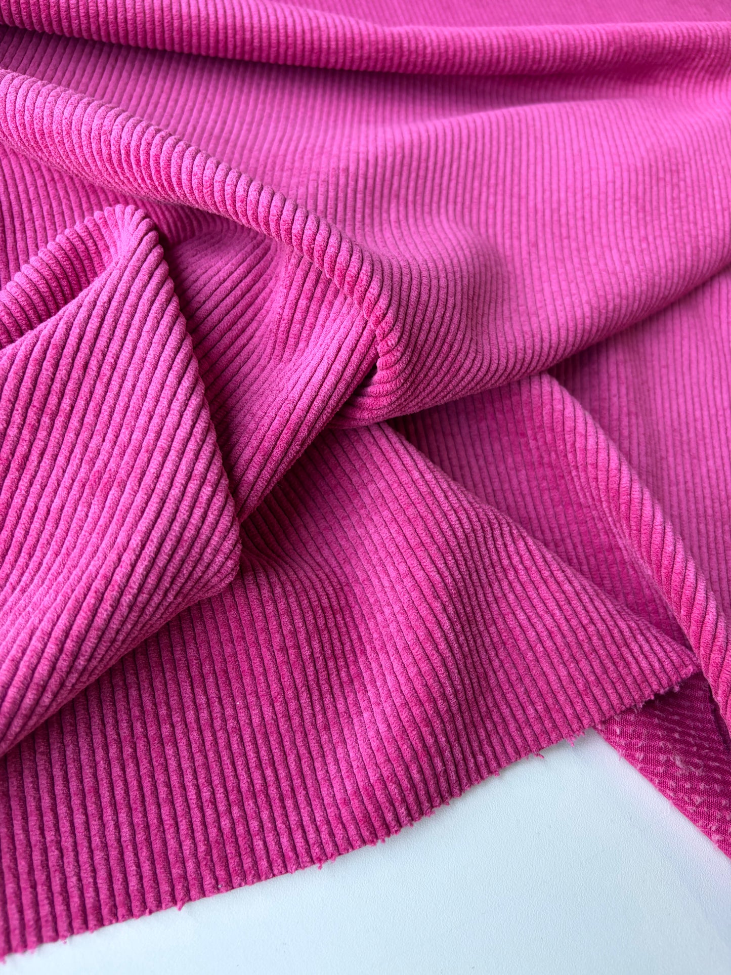 MOE 039 pink washed corduroy
