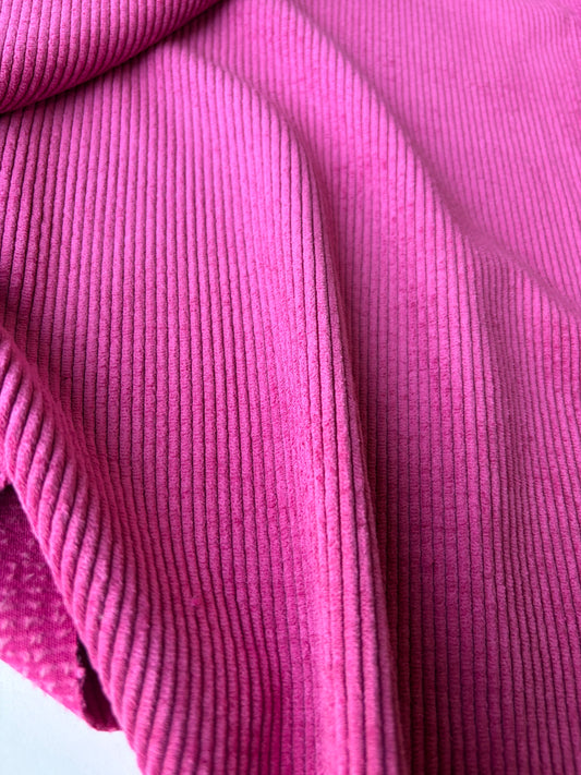 MOE 039 pink washed corduroy
