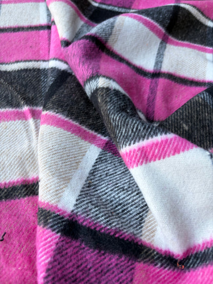 PC MOE 040 fuchsia checkered heavy cotton