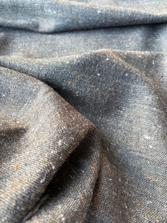MOE 041 Brown donegal tweed