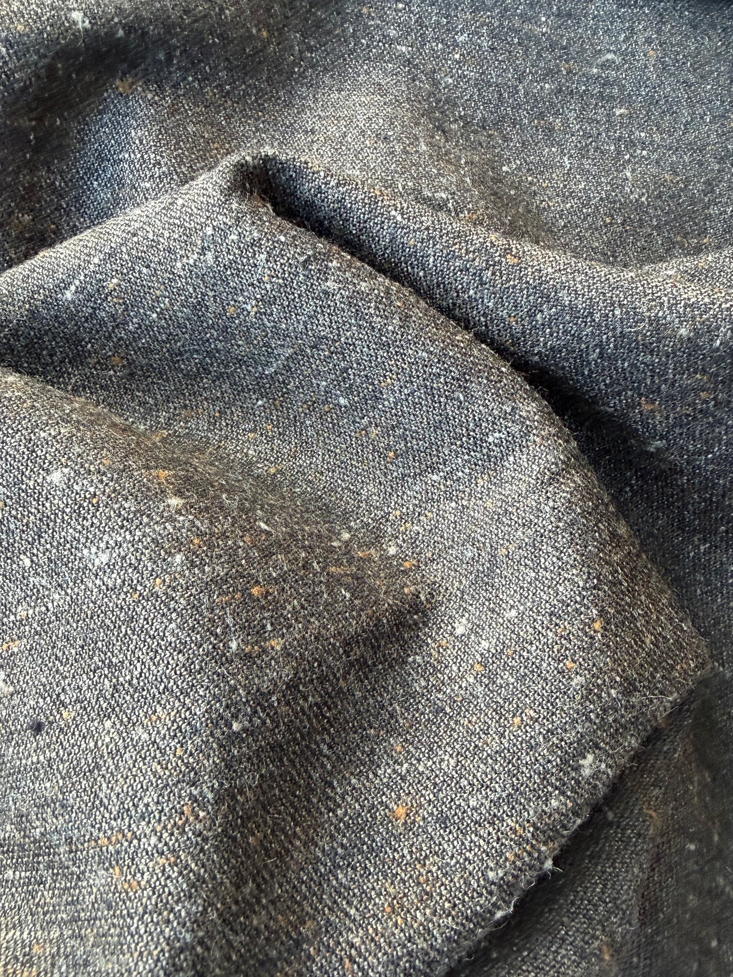 MOE 041 Brown donegal tweed